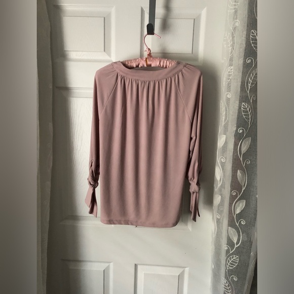 Banana Republic Square Neck tie on the sleeves Blouse top, size small - Picture 5 of 8